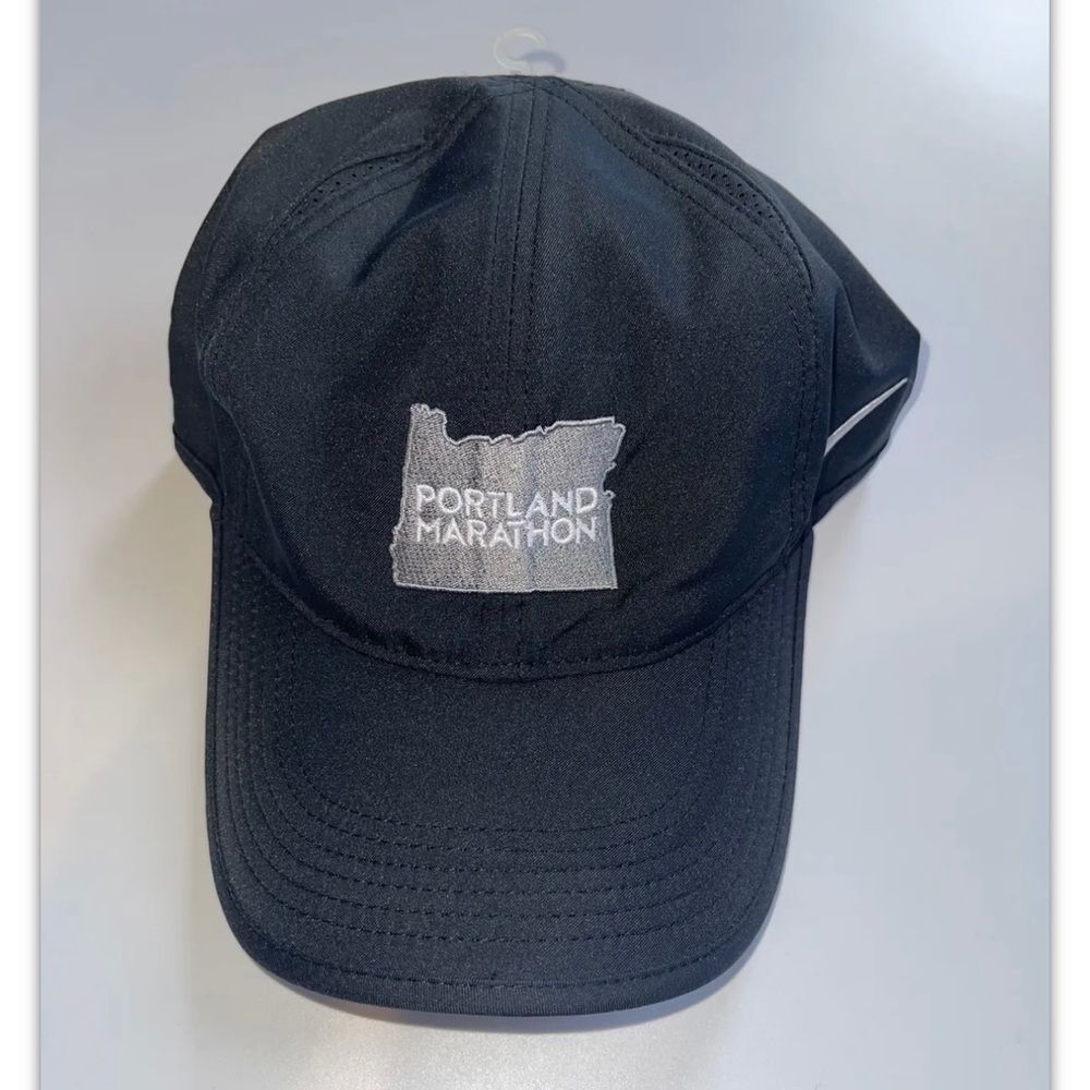 Portland Marathon Nike Featherlight Dri-Fit Hat Black 746653-010 *RARE* Oregon
